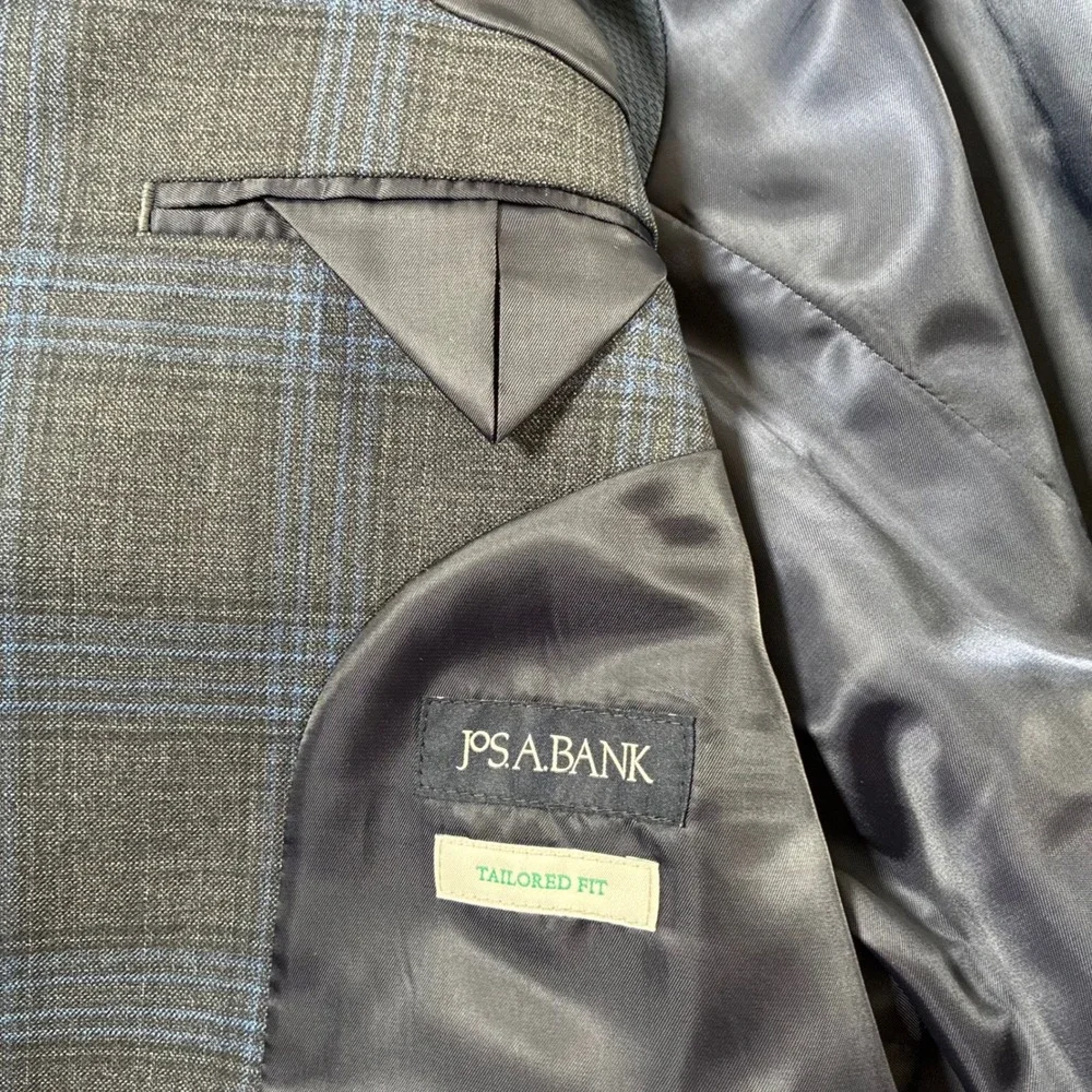 Jos A Bank Sport Coat 44R Grey Blue Glen Plaid Tailored Fit Wool Blend Modern